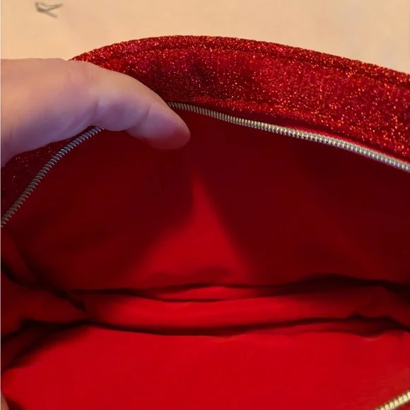 Chanel Beauté Red purse VIP gifts with purchase BUNDLE!!!! - Picture 4 of 16